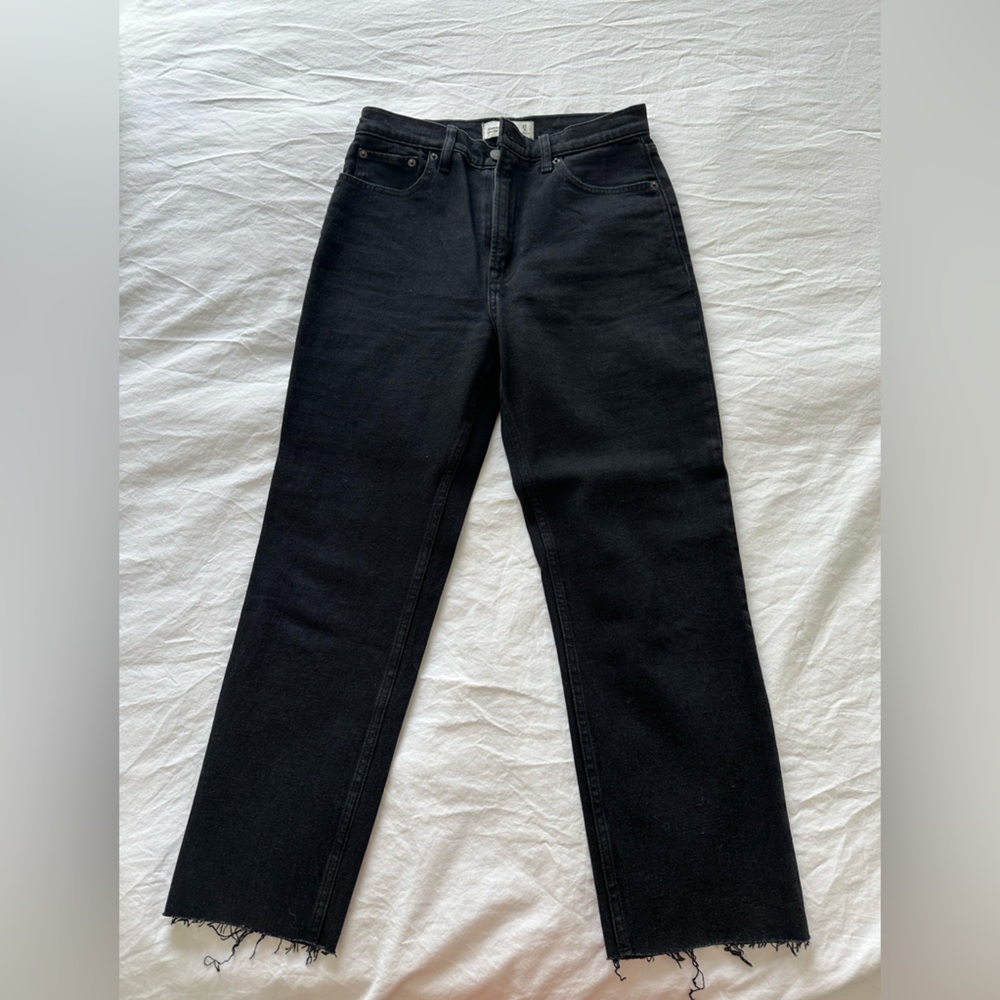 Abercrombie Ultra High Rise Ankle Straight Jeans